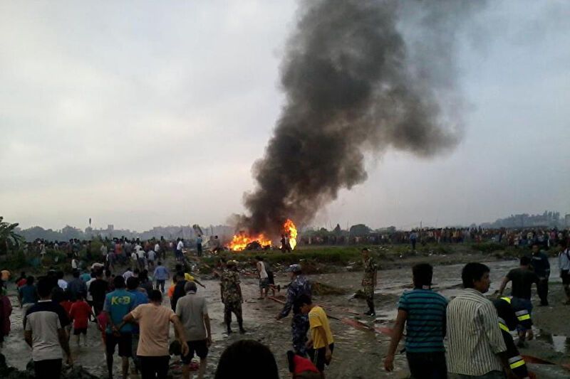 У Непалі розбився пасажирський літак: 19 жертв. Фото