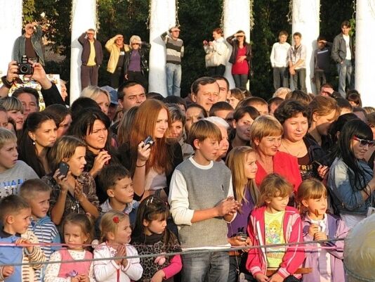 На Полтавщині провели грязьові бої жінок-гладіаторів. Фото