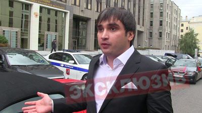 Весільний кортеж відкрив стрілянину в центрі Москви