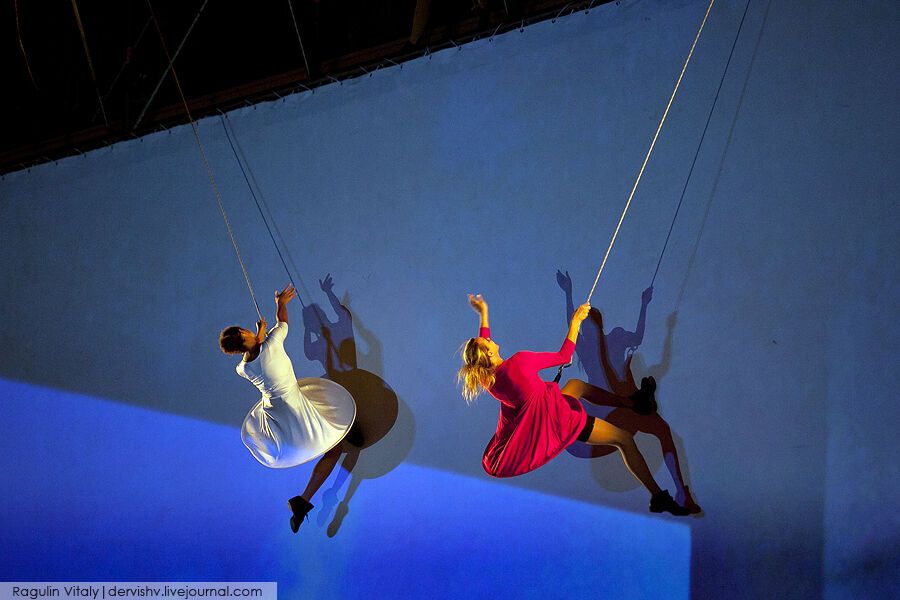 Вертикальне шоу "Cosmogonia"