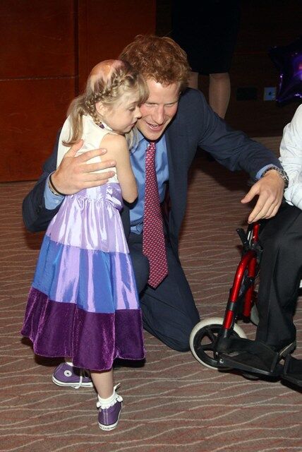 Принц Гарри ушел в работу с головой. Фото