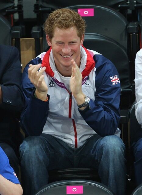 Принц Гарри ушел в работу с головой. Фото