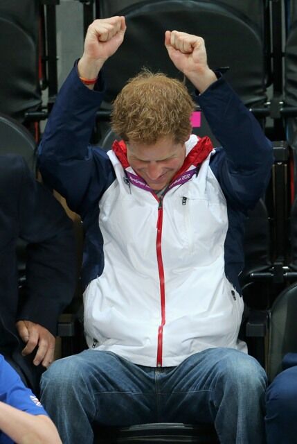 Принц Гарри ушел в работу с головой. Фото