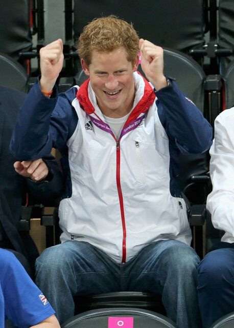 Принц Гарри ушел в работу с головой. Фото