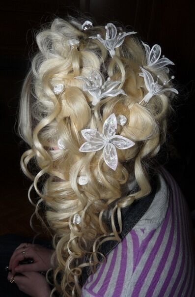 Коса – самая красивая свадебная прическа. Фото