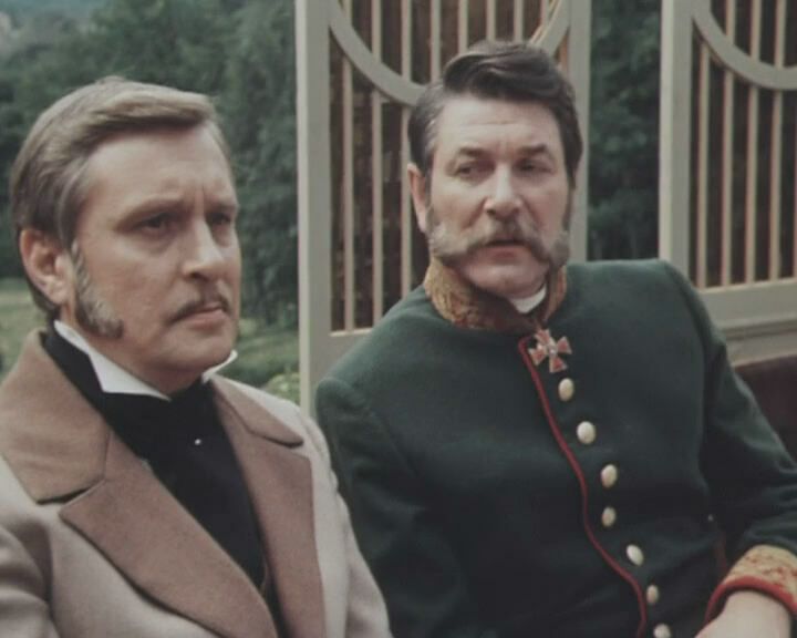 Александр Белявский покончил с собой