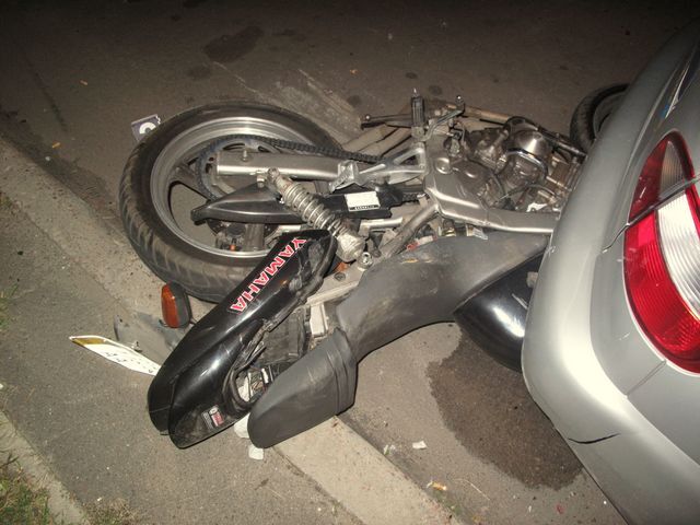 В Киеве мотоцикл столкнулся с "Ланосом": двое погибших