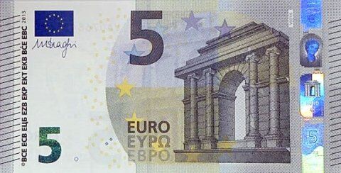 ЕЦБ презентовал новую купюру в 5 евро 