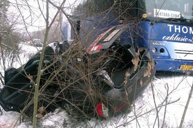 На Полтавщині "Шевроле" влетів в автобус: троє загиблих