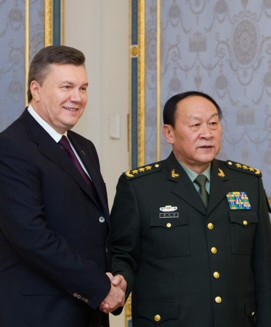 Украина жаждет стратегического партнерства с Китаем - Янукович