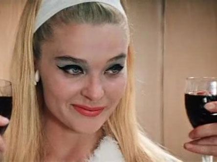 Звезда "Бриллиантовой руки" госпитализирована