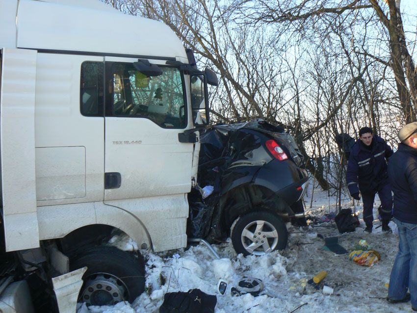Турок на фуре устроил ДТП на Хмельнитчине: погибли 5 человек 