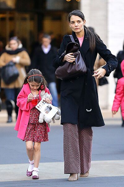 Кэти Холмс прививает Сури тягу к прекрасному. Фото