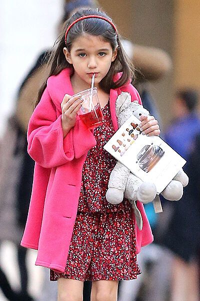 Кэти Холмс прививает Сури тягу к прекрасному. Фото