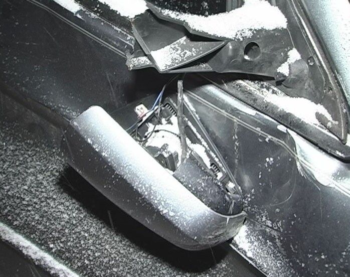 ДТП в Киеве: девушка на "Крайслере" не пропустила "скорую"