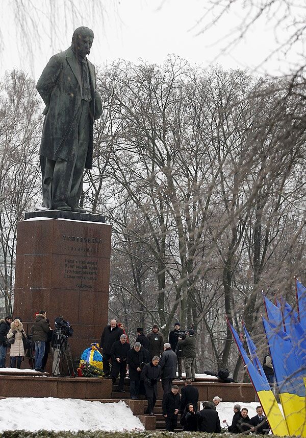 Власти Украины отметили День соборности. Видео