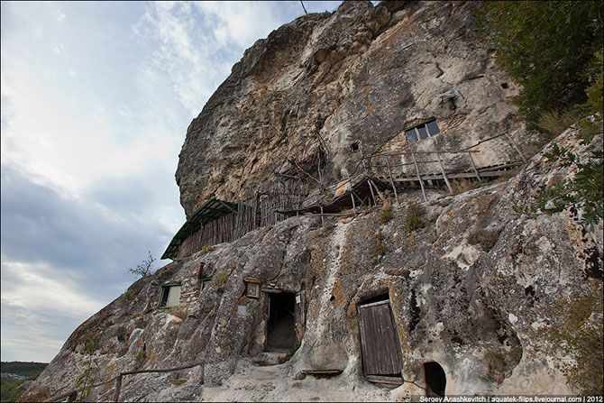 Пещерный монастырь Шулдан в Крыму
