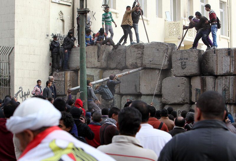 Каир отмечает годовщину революции массовыми протестами