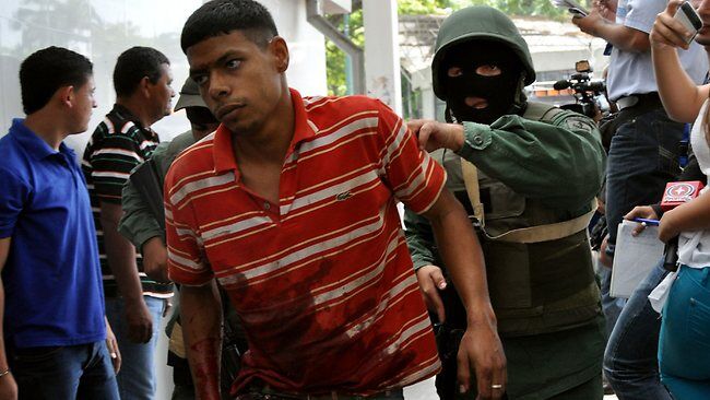 В ходе бунта в венесуэльской тюрьме погибло 55 человек