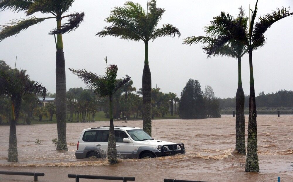 Тропический циклон "Освальд" в Австралии