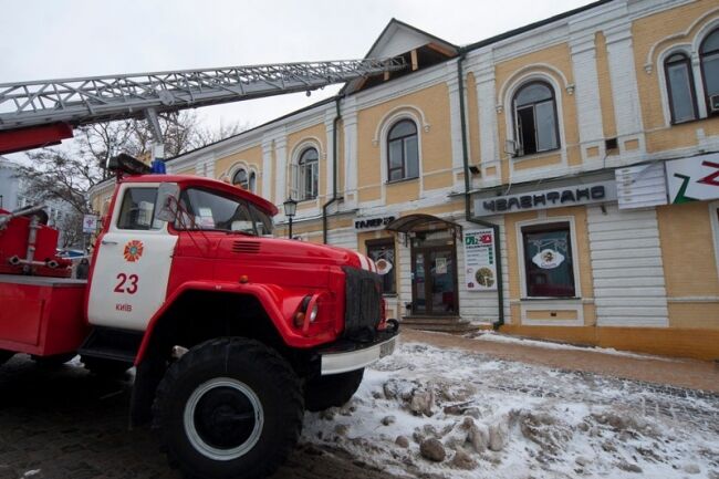 В Киеве горело здание на Андреевском спуске