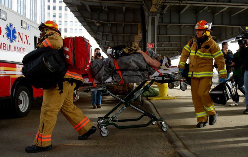 В Нью-Йорке потерпел крушение пассажирский паром