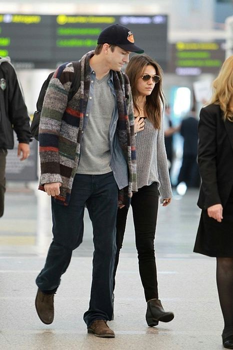 Эштон Катчер всюду сопровождает Милу Кунис