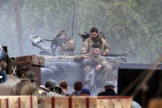 Брэд Питт и Шайа ЛаБаф на войне