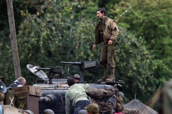 Брэд Питт и Шайа ЛаБаф на войне