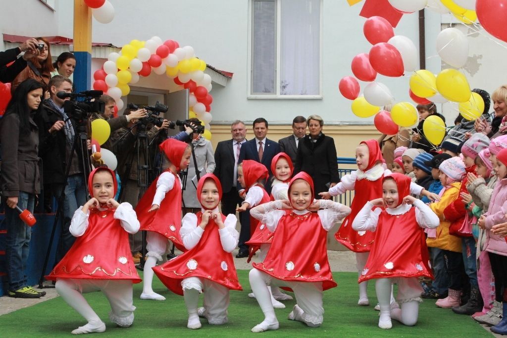 Костусєв відкрив в Одесі новий дитячий садок