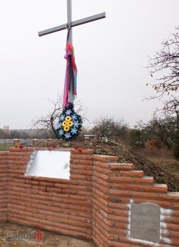 На Волині невідомі понівечили пам'ятник воїнам УПА