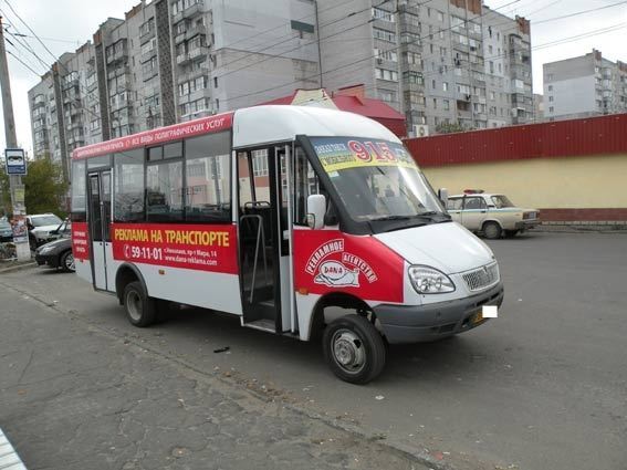 В Николаеве автобус задним ходом раздавил женщину