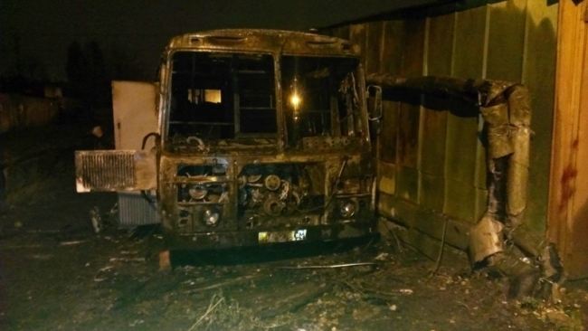 В Киеве ночью горел автобус 