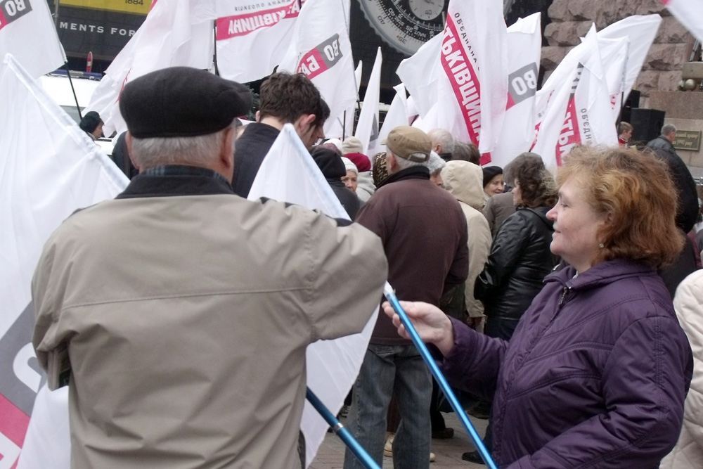 Чергове засідання Київради з черговим пікетом