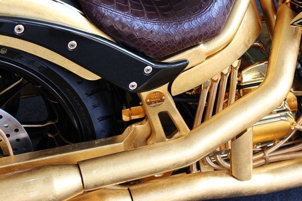 В ОАЭ представили самый дорогой в мире мотоцикл