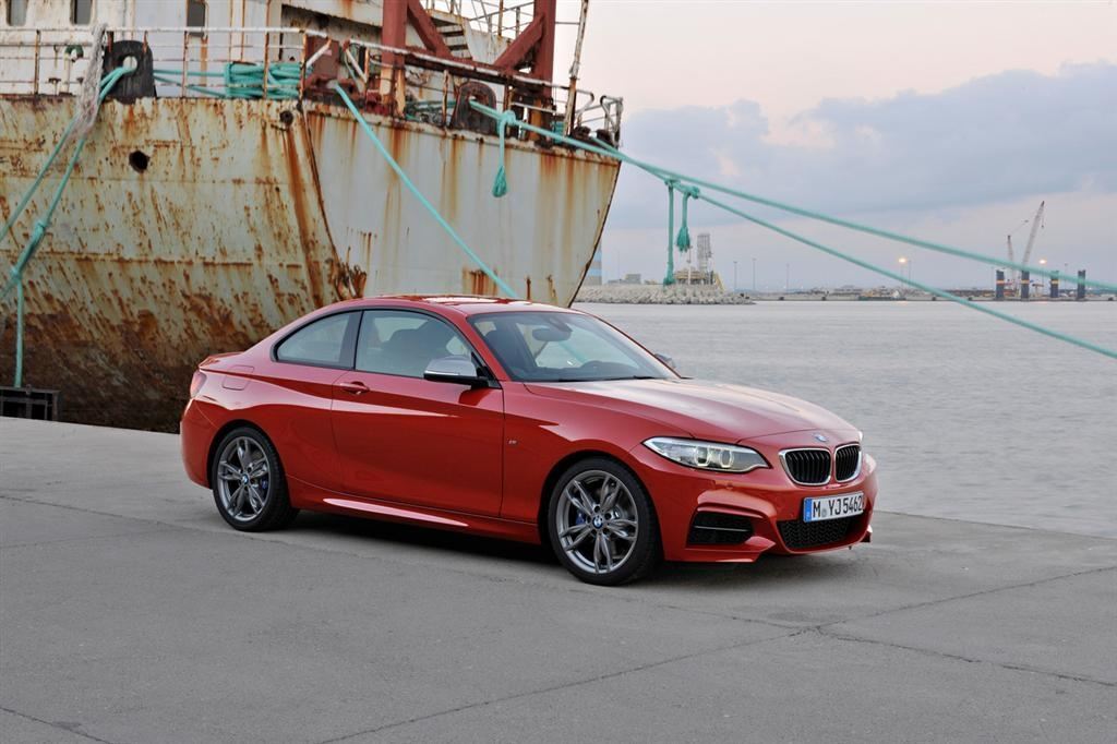 BMW рассекретила свое самое доступное купе