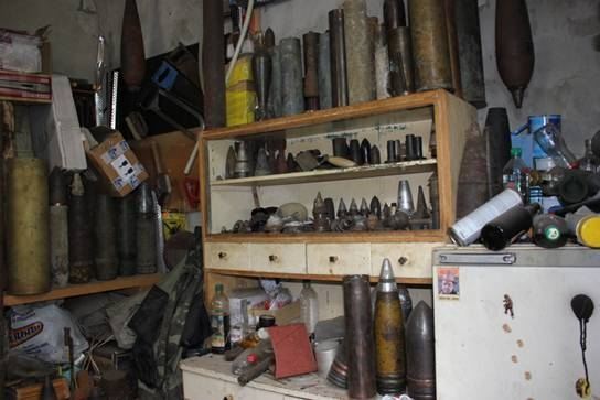 На Киевщине мужчина, делая из гранат сувениры, оказался в реанимации