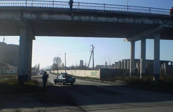 На Луганщині самогубець стрибнув з 10-метрового моста