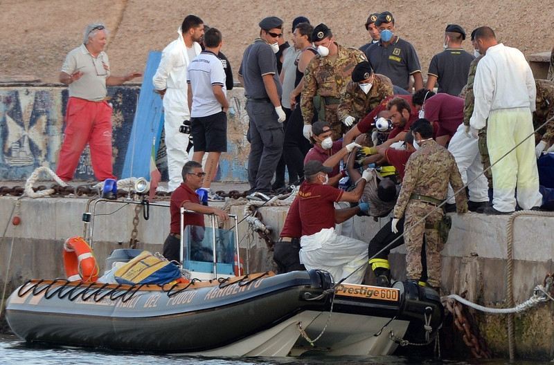 В кораблекрушении у берегов Италии погибло уже 300 человек