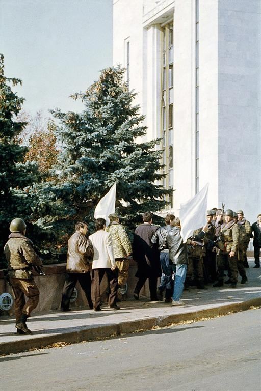 1993 год. Москва. Білий Дім