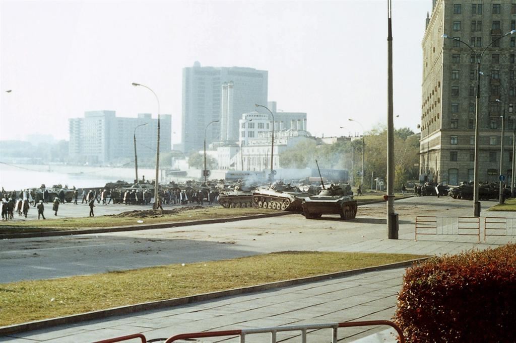1993 год. Москва. Білий Дім