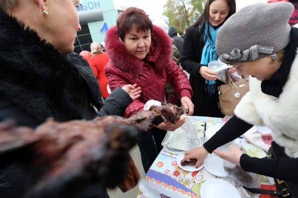 У Казані приготували найдовший шашлик в світі