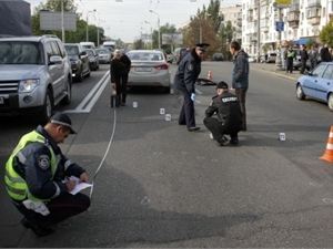 В Киеве женщина за рулем насмерть сбила пенсионерку на "зебре"