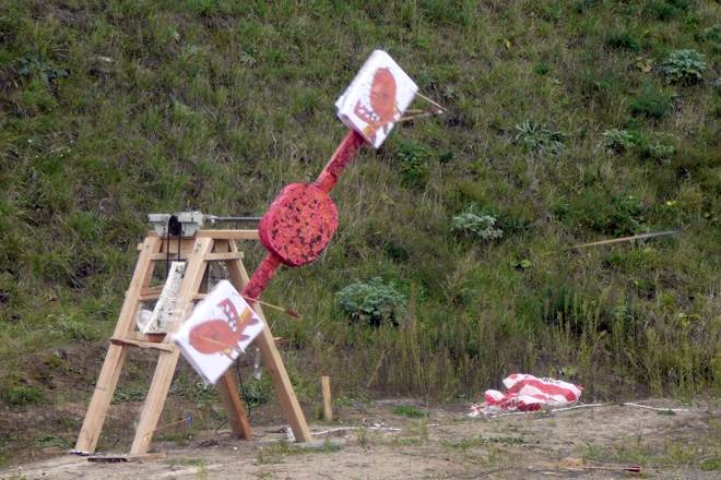 Турнір лучників в Древньому Києві: лицарі, лучники і панянки верхом