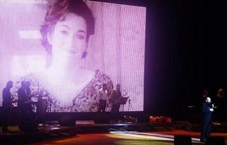 Шуфутинский в Киеве учил зрителей считать до семи