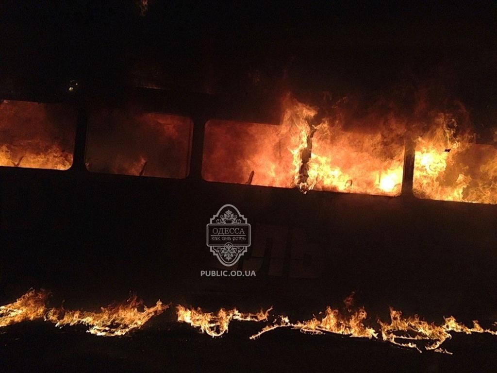 В Одессе дотла сгорел трамвай