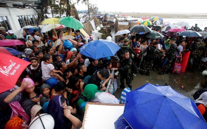 Филиппины атаковала новая мощная буря