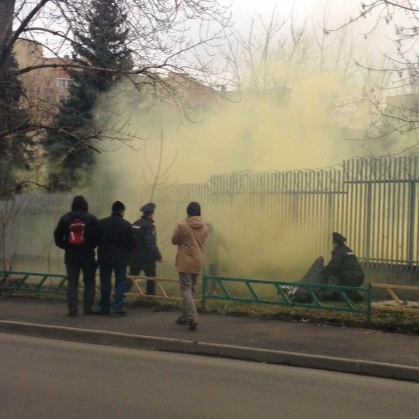 Активисты "Другой России" задержаны за нападение на польское посольство