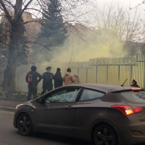 Активисты "Другой России" задержаны за нападение на польское посольство