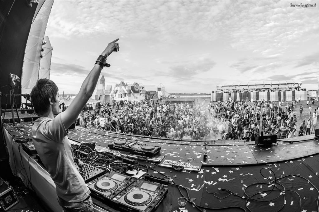 Украинец вошел в топ-рейтинг лучших диджеев мира